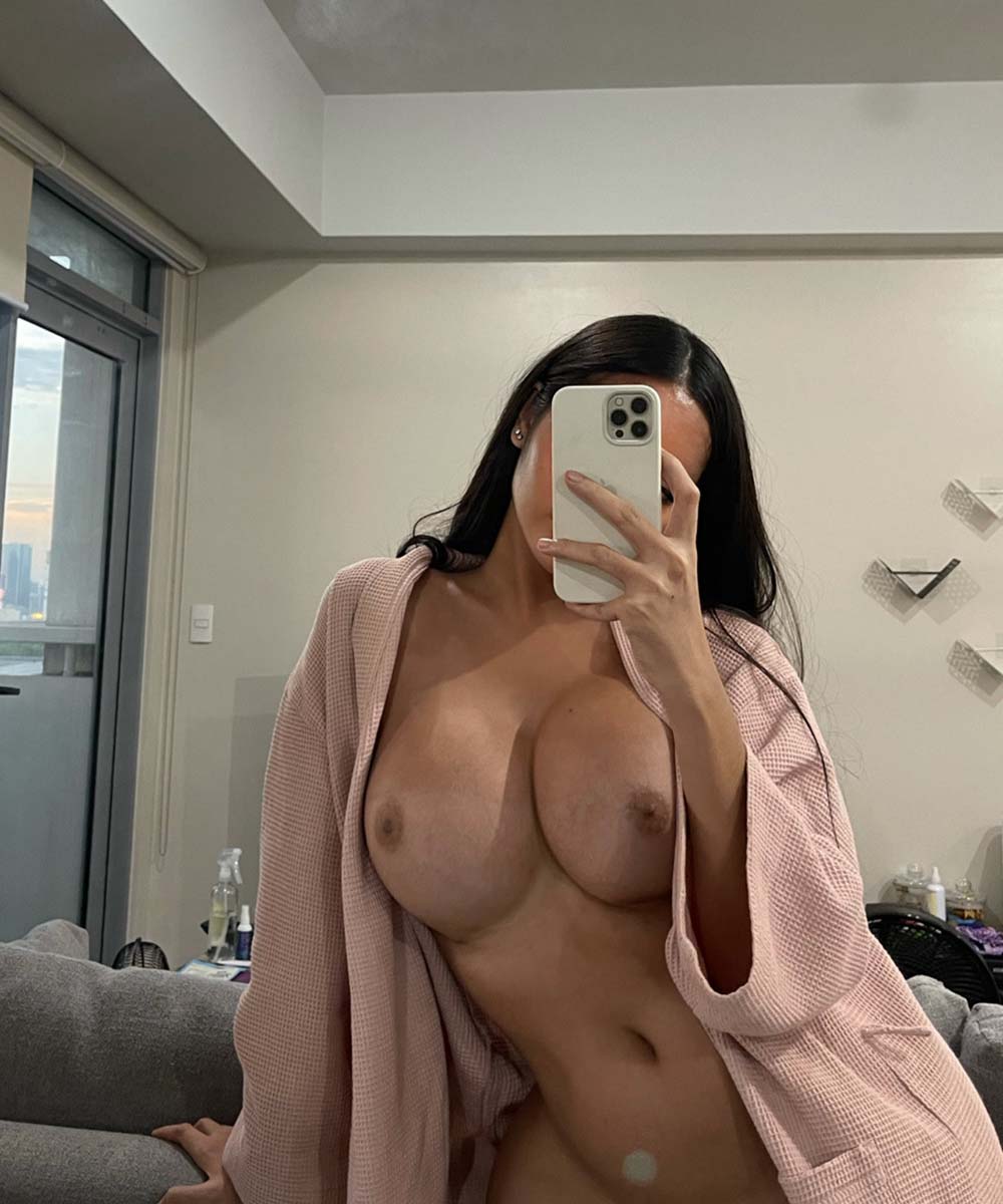 Angela Castellanos naked in Betin