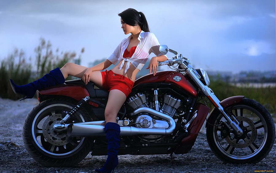 Beautiful girls and motorcycles in Betin